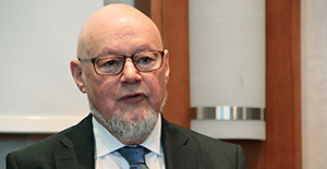 Portrait Alfred Hartmann, Präsident des Verbands Deutscher Reeder.