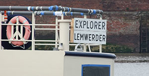 Die SWATH-YACHT mit dem Projektnamen EXPLORER absolvierte Mitte April erste Testfahrten im Unterweserraum. Die Aufnahmen entstanden nach dem Lotsenwechsel in Bremerhaven am 13.4.