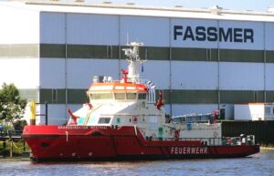 Die BRANDDIREKTOR WESTPHAL vor ihrer Überführung an der Fassmer-Werft. ©HPA